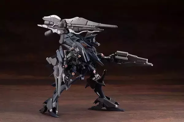 「『ARMORED CORE 4』“烏殺し”の異名を持つ「オルレア」プラモデルがクール！鮮烈な登場シーンを再現、差し替えにより二刀流も」の画像