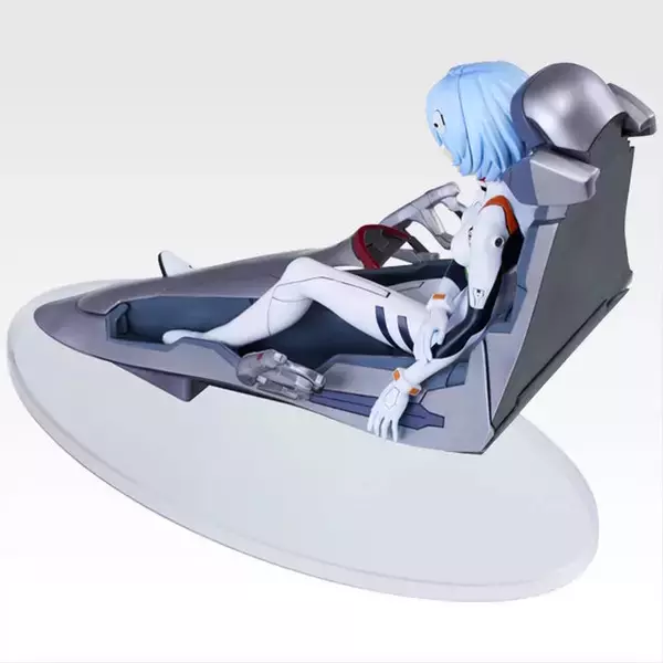 「「ヱヴァンゲリヲン新劇場版：序」新作一番くじ発表！陽電子砲構えた初号機、「ココに注目」の写真を再現した葛城ミサトなど5体を堂々立体化」の画像