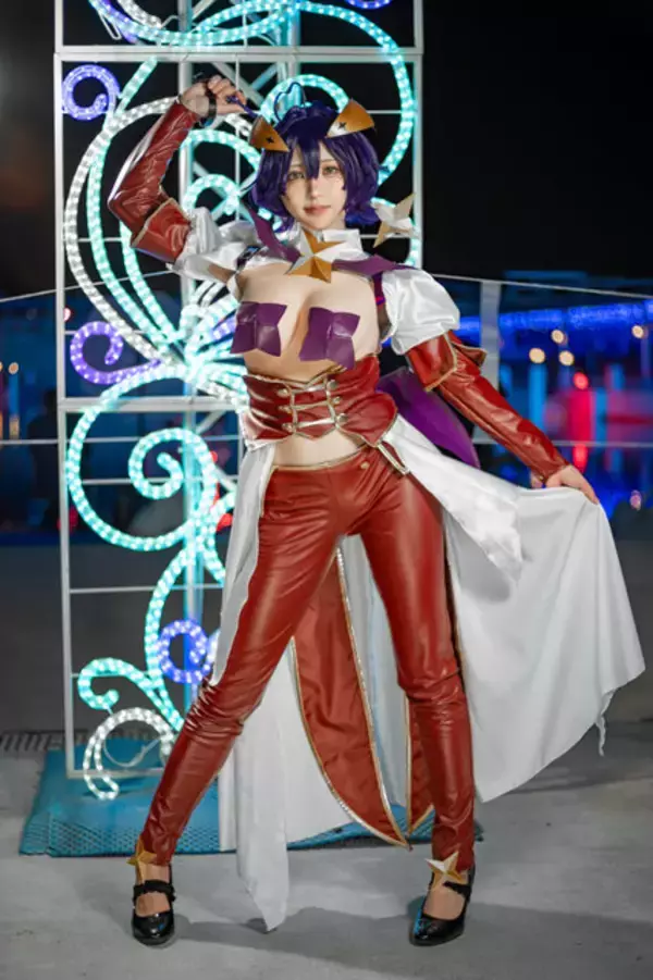 「【コスプレ】「魔法少女にあこがれて」マジアベーゼの妖艶な表情と異次元ボディを完全再現【写真10枚】」の画像