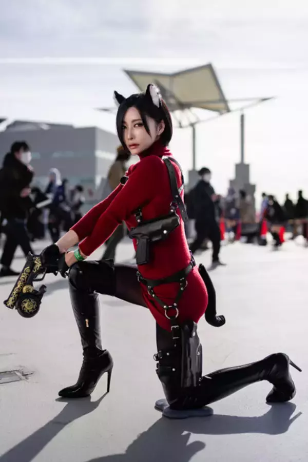 「【コスプレ】ライザ、バイオ、NIKKEまで勢揃い！昨年の冬コミケで輝いた美女レイヤーをプレイバック」の画像