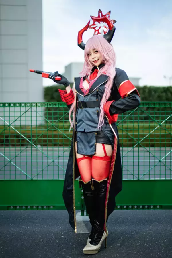 「【コスプレ】ライザ、バイオ、NIKKEまで勢揃い！昨年の冬コミケで輝いた美女レイヤーをプレイバック」の画像
