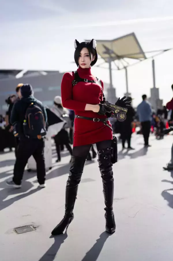 「【コスプレ】ライザ、バイオ、NIKKEまで勢揃い！昨年の冬コミケで輝いた美女レイヤーをプレイバック」の画像