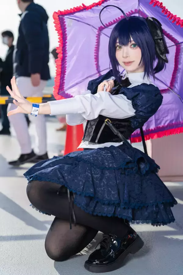 「【コスプレ】16歳美少女の「小鳥遊六花」が本物すぎる！透明感溢れる笑顔に中二病感満載のポーズが恋してしまう可愛さ【写真8枚】」の画像