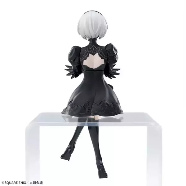 「ちょこんと座る姿が美しい…！アニメ「ニーア」より、「2B」フィギュアがアミューズメント施設にて再登場」の画像