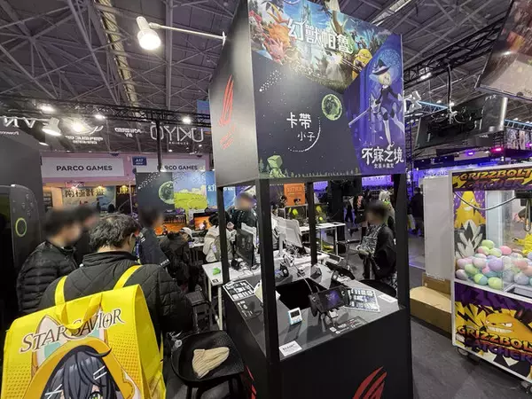 「【コスプレ】『パルワールド』ブースに美女コスプレイヤーが降臨！ゾーイ、サヤ、リリィがスタイル抜群で美しすぎた【台北ゲームショウ2026】」の画像