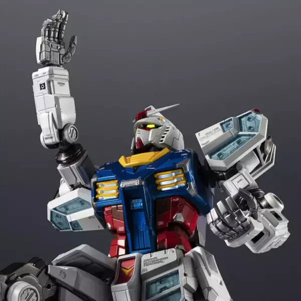 「大阪・関西万博の「超合金 RX-78F00/E ガンダム」2次抽選販売が締切間近！象徴的な“片膝立ちポーズ”もバッチリ再現」の画像