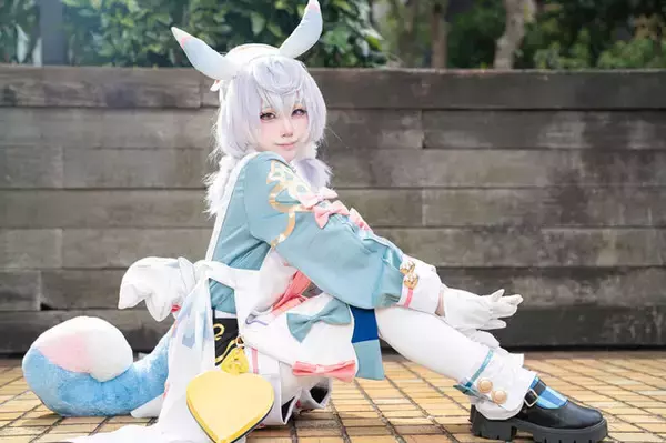 「【コスプレ】振り向きポーズが美しい『鳴潮』、『原神』に人気のVTuberまで「acosta!AGF」美女レイヤー6選【写真28枚】」の画像