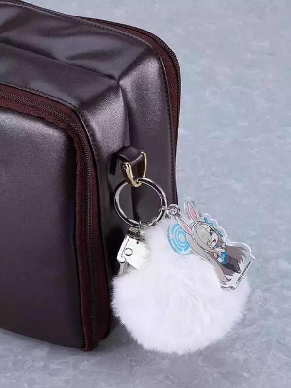 「バニーアスナのお尻についたモフモフ尻尾…！？『ブルアカ』より「うさぎの尻尾手榴弾キーチェーン」とトキの「アームギアクッション」が予約受付中」の画像