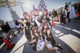 「『アズレン』から『NIKKE』まで目白押し！世界中から美女コスプレイヤーが集った2024年冬コミケをプレイバック【写真45枚】」の画像20