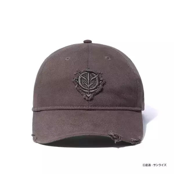 「「機動戦士ガンダム」地球連邦軍、ジオン軍マークの立体刺繡がクール！「NEW ERA」コラボコレクションに、キャップや名場面Tシャツなどラインナップ」の画像