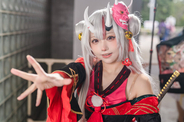 【コスプレ】可愛すぎる百鬼あやめ、ミニスカジャージのすばるに小悪魔笑顔のラプラスまで「ホロEXPO」美女レイヤー10選【写真41枚】