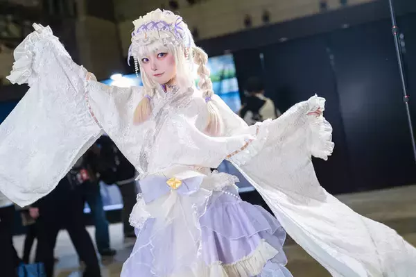 「【コスプレ】可愛すぎる百鬼あやめ、ミニスカジャージのすばるに小悪魔笑顔のラプラスまで「ホロEXPO」美女レイヤー10選【写真41枚】」の画像