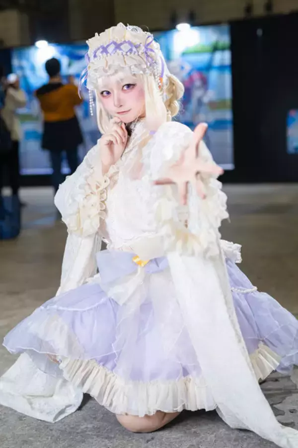 「【コスプレ】可愛すぎる百鬼あやめ、ミニスカジャージのすばるに小悪魔笑顔のラプラスまで「ホロEXPO」美女レイヤー10選【写真41枚】」の画像