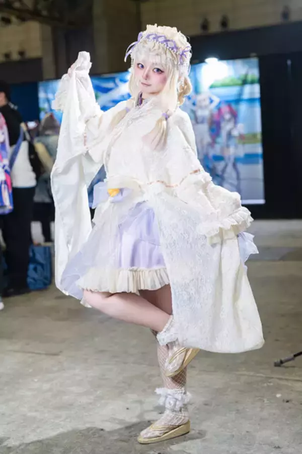 「【コスプレ】可愛すぎる百鬼あやめ、ミニスカジャージのすばるに小悪魔笑顔のラプラスまで「ホロEXPO」美女レイヤー10選【写真41枚】」の画像