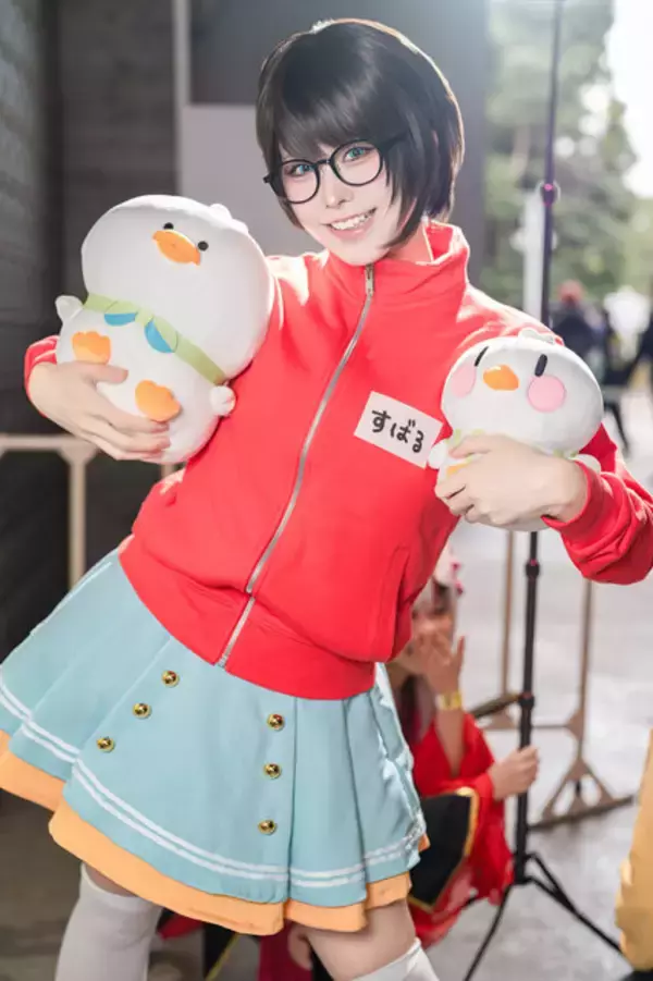 「【コスプレ】可愛すぎる百鬼あやめ、ミニスカジャージのすばるに小悪魔笑顔のラプラスまで「ホロEXPO」美女レイヤー10選【写真41枚】」の画像
