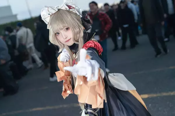 「【コスプレ】スタイル最高“マキマ”バニーに『ドラクエ5』フローラ＆ビアンカ、サロメ嬢まで「コミケ107」美女レイヤー8選【写真32枚】」の画像