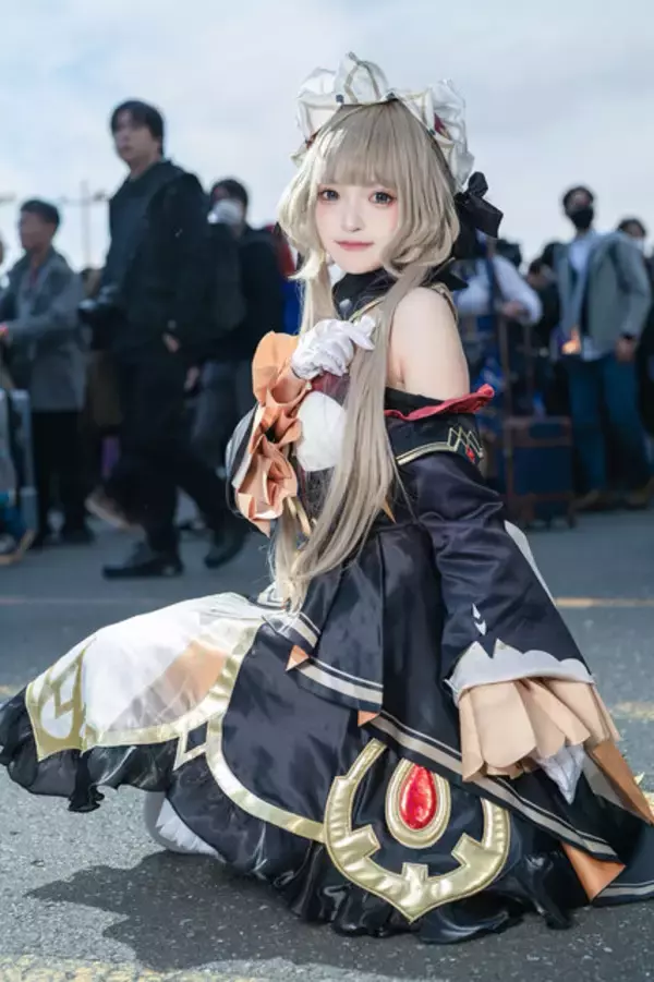 「【コスプレ】スタイル最高“マキマ”バニーに『ドラクエ5』フローラ＆ビアンカ、サロメ嬢まで「コミケ107」美女レイヤー8選【写真32枚】」の画像