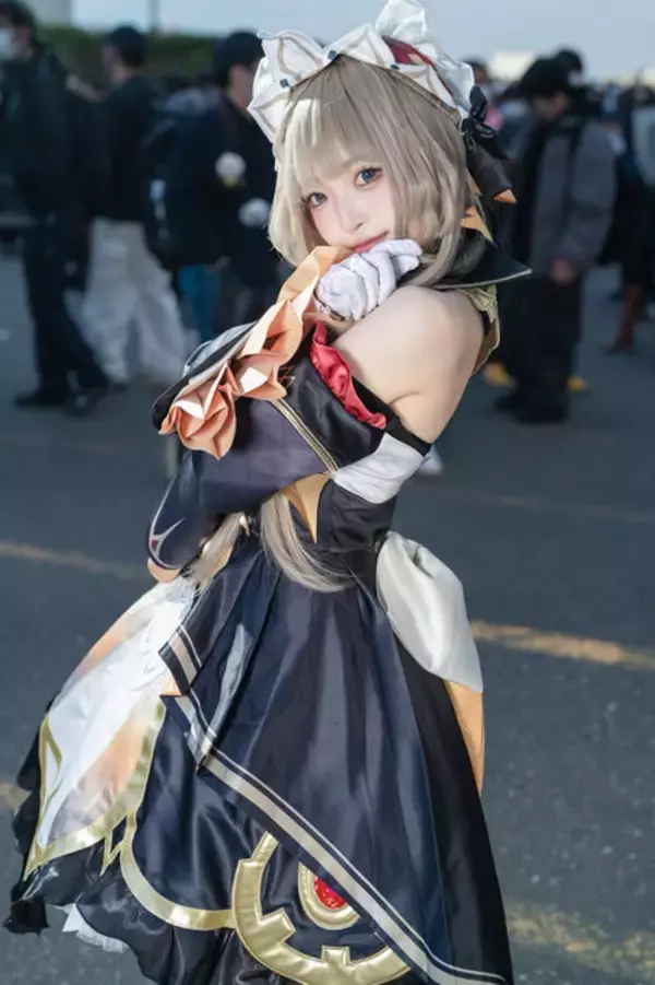 「【コスプレ】スタイル最高“マキマ”バニーに『ドラクエ5』フローラ＆ビアンカ、サロメ嬢まで「コミケ107」美女レイヤー8選【写真32枚】」の画像