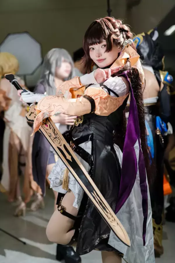 「【コスプレ】キュートなぺこら＆くろむ、ギャル姿もイケてる咲夜まで！寒波を吹き飛ばす「アコスタ池袋」美女レイヤー9選【写真44枚】」の画像