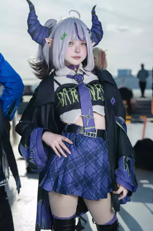 「【コスプレ】スタイル抜群な「ゼンゼロ」イヴリンや「学マス」リーリヤ、ホロライブまで人気キャラ勢揃いの「コミケ」美女レイヤー10選【写真44枚】」の画像