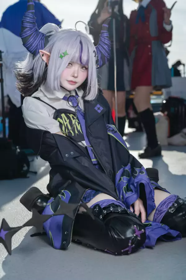 「【コスプレ】スタイル抜群な「ゼンゼロ」イヴリンや「学マス」リーリヤ、ホロライブまで人気キャラ勢揃いの「コミケ」美女レイヤー10選【写真44枚】」の画像