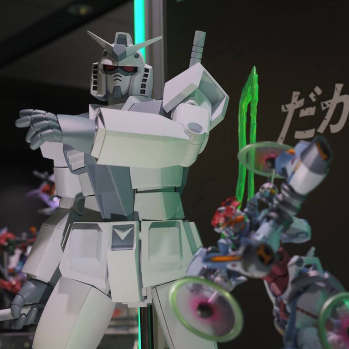 ちゃんとデカい！ジークアクスより「ROBOT魂 ハイパー化ガンダム」と 