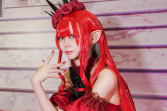 【コスプレ】美脚がチラリ！真っ赤なミニスカドレスを着こなす『FGO』バーヴァン・シーが華やかすぎた【写真9枚】