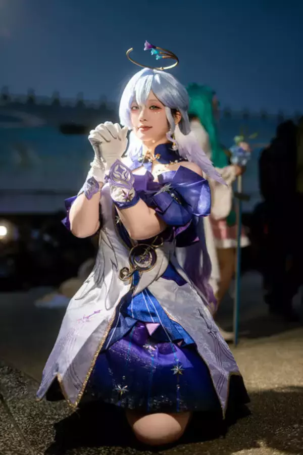 「【コスプレ】NIKKE、鳴潮、アズレン…人気ゲーム揃い踏み！躍動する曲線美で魅せる美女レイヤー8選【写真29枚】」の画像