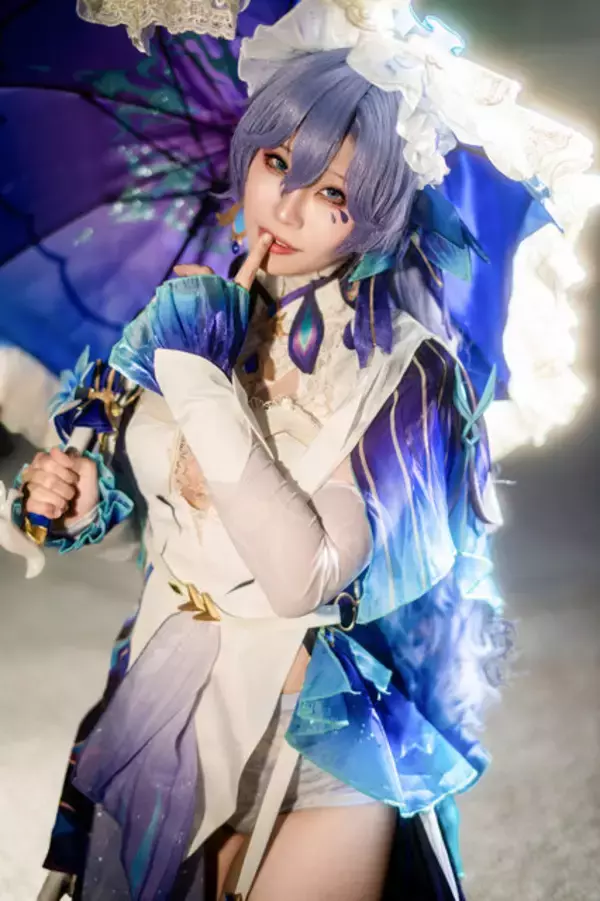 「【コスプレ】NIKKE、鳴潮、アズレン…人気ゲーム揃い踏み！躍動する曲線美で魅せる美女レイヤー8選【写真29枚】」の画像