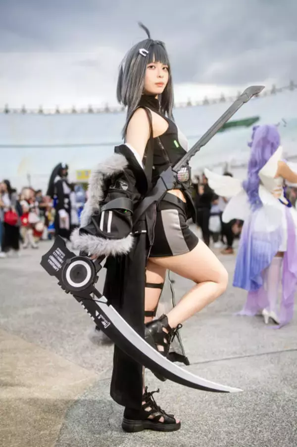 「【コスプレ】NIKKE、鳴潮、アズレン…人気ゲーム揃い踏み！躍動する曲線美で魅せる美女レイヤー8選【写真29枚】」の画像