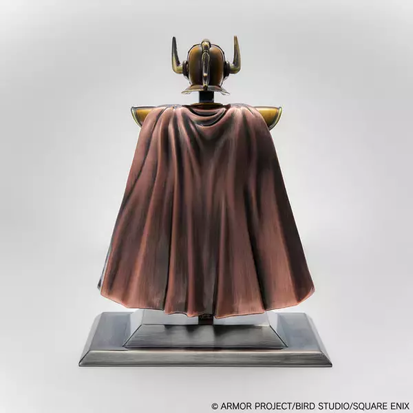 「『ドラクエ』40周年記念グッズ発売決定！ロト装備やスライムたちのずっしり重いメタルフィギュアが、歴史を印象付ける特別カラーで登場」の画像