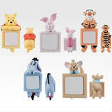 「一番くじ「くまのプーさん」に癒される…！“冬の日”をテーマに、風船につかまったプーさんの壁掛け時計など全てが可愛い」の画像7