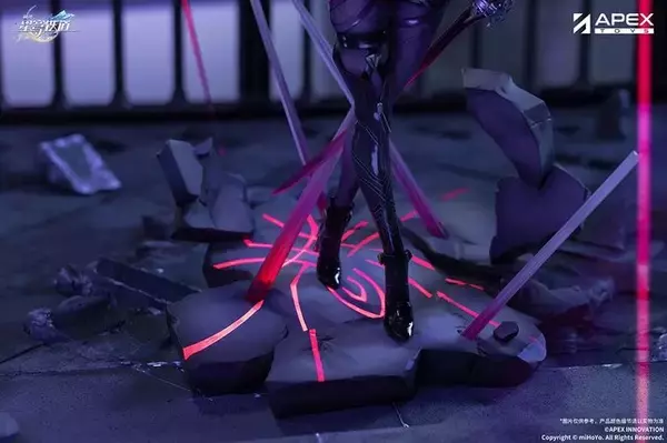 「ブラウスのシワにもこだわりを感じる！『崩壊：スターレイル』より「カフカ」フィギュア予約開始―台座には発光ギミックも」の画像