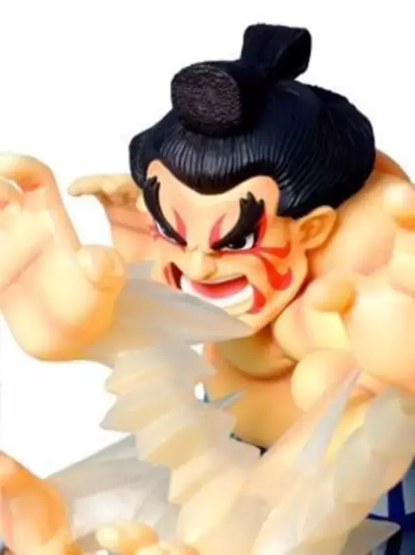 「「エドモンド本田」のフィギュアが登場、百烈張り手が光って唸る！」の画像