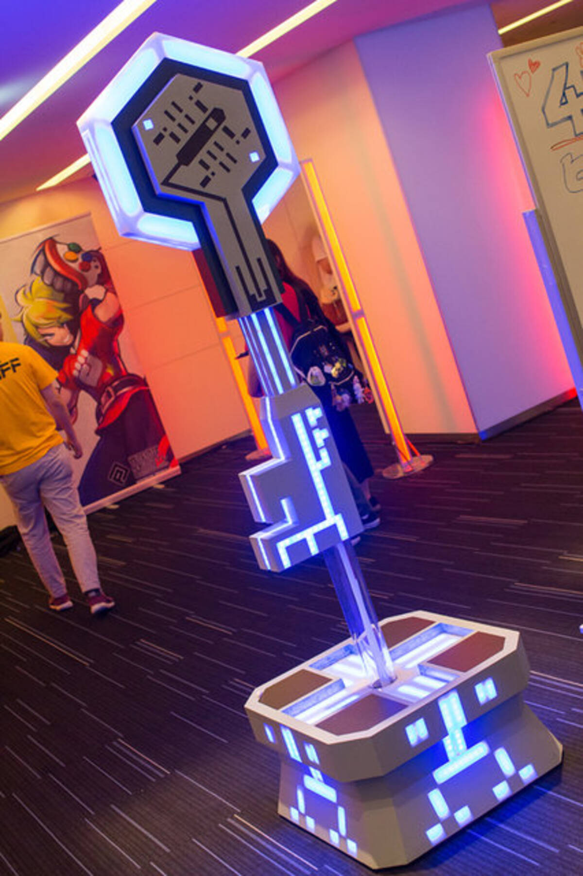 コンパスライブアリーナ 大阪公演が大盛況 女性に支持される強みは 映像と楽曲 さらにコスプレイヤー 18年8月6日 エキサイトニュース 4 5 コンパスライブアリーナ 大阪公演が大盛況 女性に支持される強みは 映像と楽曲 さらにコスプレイヤー 18年8月6日 エキサイトニュース 4 5