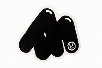 『スプラトゥーン2』の「イカロゴマット」と「ヤキフグソックス」をリアルに再現したアイテムが登場！