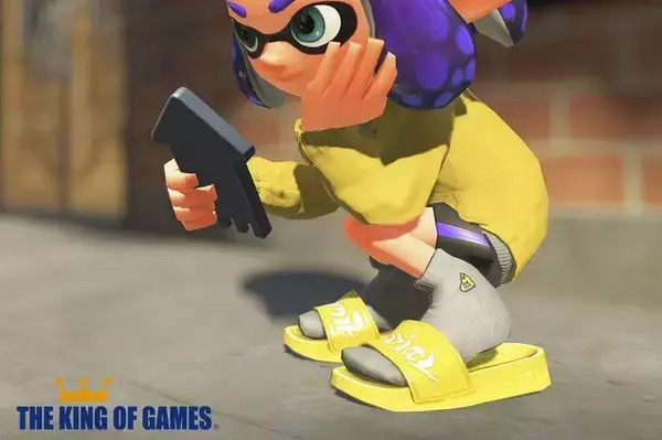 「『スプラトゥーン2』の「イカロゴマット」と「ヤキフグソックス」をリアルに再現したアイテムが登場！」の画像