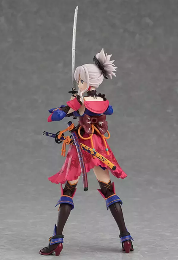 「『FGO』セイバー・宮本武蔵がfigmaになって登場―付属パーツには大好物の「うどん」も！」の画像