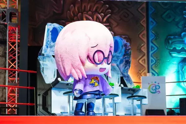 「厄介どころか悪魔な先輩が大暴れした「スーパー着ぐるみトークショー」まさかのジャンヌが悪魔祓い【FGOフェス2019】」の画像