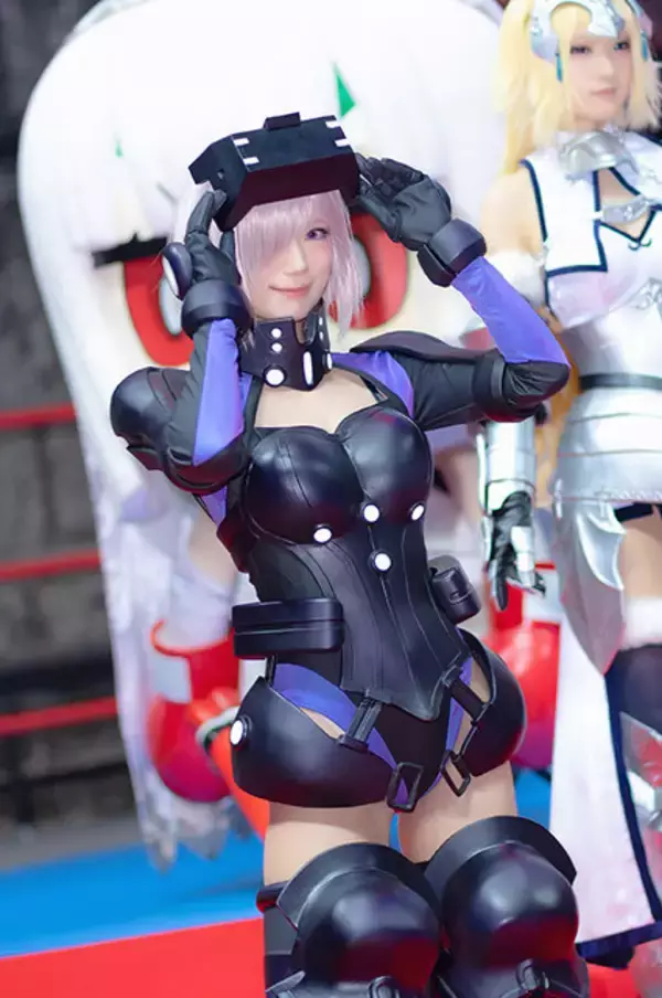 「世界よ、これが『FGO』日本公式コスプレイヤーだ！フェス会場に“現界”したサーヴァント8騎を見よ【写真65枚】」の画像