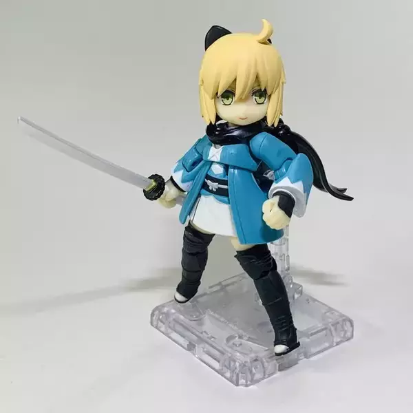 「デスクトップアーミー『FGO』シリーズ第3弾！沖田や武蔵などの和サーヴァントがD-phoneになって登場」の画像