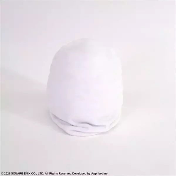 「『ニーア リィンカーネーション』“ママ100回タップ”でも話題になった「ママ」がぬいぐるみ化！ちょこっと座るフォルムがかわいい」の画像