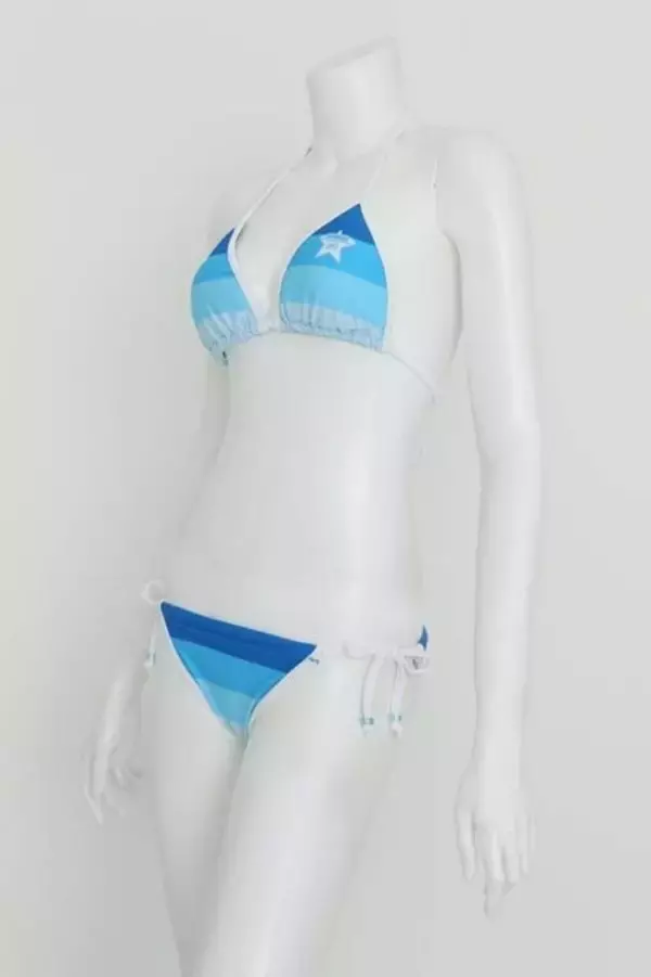 『PSO2』内に登場する「ビキニスイムウェア」「パンツスイムウェア」「アークスジャージー」が、本物のアイテムに！