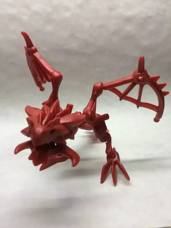 「【日々気まぐレポ】第111回 リオレウスが骨格に！？「ほねほねザウルス」×『モンハン』コラボ食玩で遊んでみた」の画像