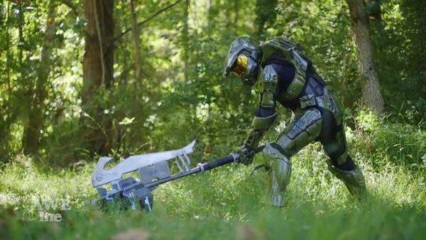 あの鍛冶屋が今度は Halo グラビティハンマーを制作 かなりの重量であらゆるものが粉々に 15年11月4日 エキサイトニュース