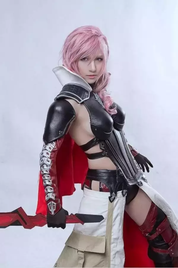 「ライトニングは実在した？あまりにも本気すぎる『FFXIII』コスプレが凄い」の画像