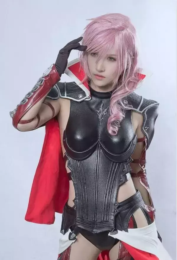 「ライトニングは実在した？あまりにも本気すぎる『FFXIII』コスプレが凄い」の画像