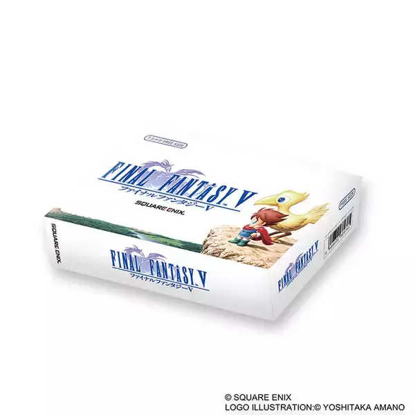 「『FF』ゲーム開封前のワクワクする気持ちが蘇る！当時のパッケージ風梱包のTシャツや『VI』までのキャラクターグッズがズラリ」の画像