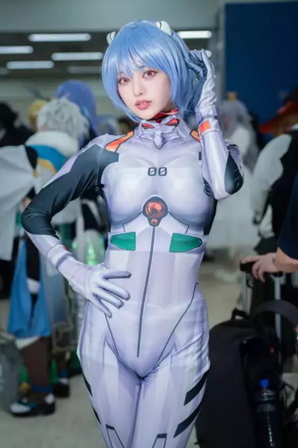 「【コスプレ】プラグスーツが雰囲気抜群の「綾波レイ」、メイド併せに学園アイドルも集結した「池ハロ」人気アニメキャラ8選【写真34枚】」の画像