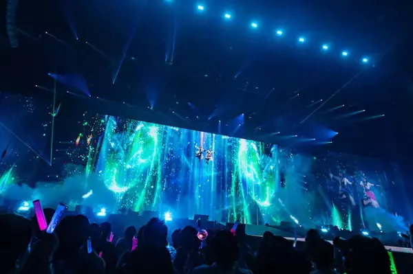 「「ウマ娘 プリティーダービー 6th EVENT The New Frontier 秋公演」2日目ライブレポ―ヒーローショーから歌謡曲まで、振り幅デカすぎな演出に痺れる」の画像